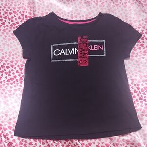 Calvin Klein Kids Tee in Black with Pink And Black Reverse Sequins M (8/10)